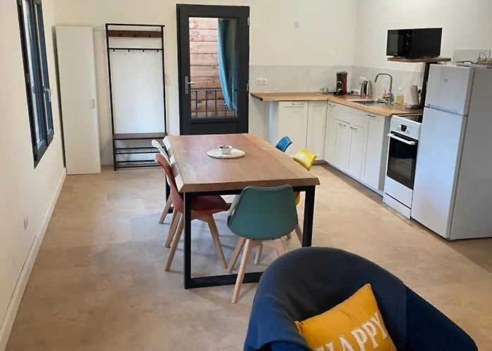 Διαμέρισμα A *